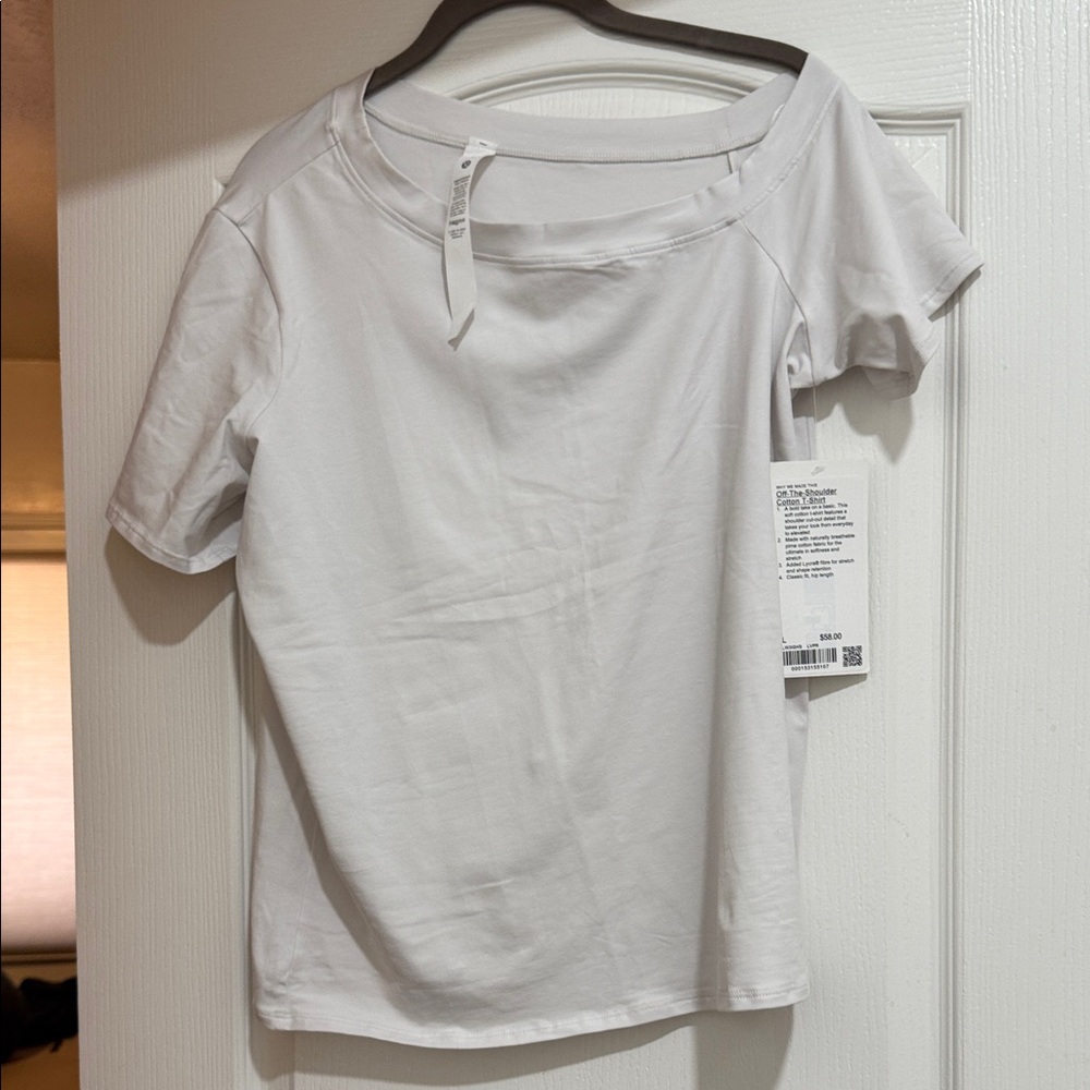 Lululemon off the shoulder LVPR shirt. NWT. Size Large.